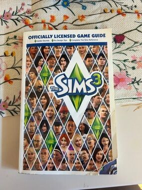 3 Officially Licensed Game Guide - 3, Green